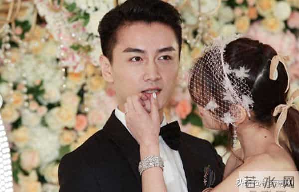 陈晓暴瘦眼神无光,从花样美男变黄子华,网友:终于不怪陈妍希了