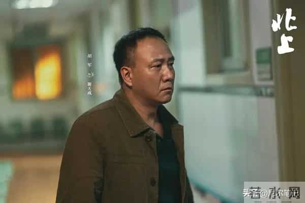 资源咖、演技差,范丞丞入围金莲花奖惹众怒,口碑大翻车骂声一片