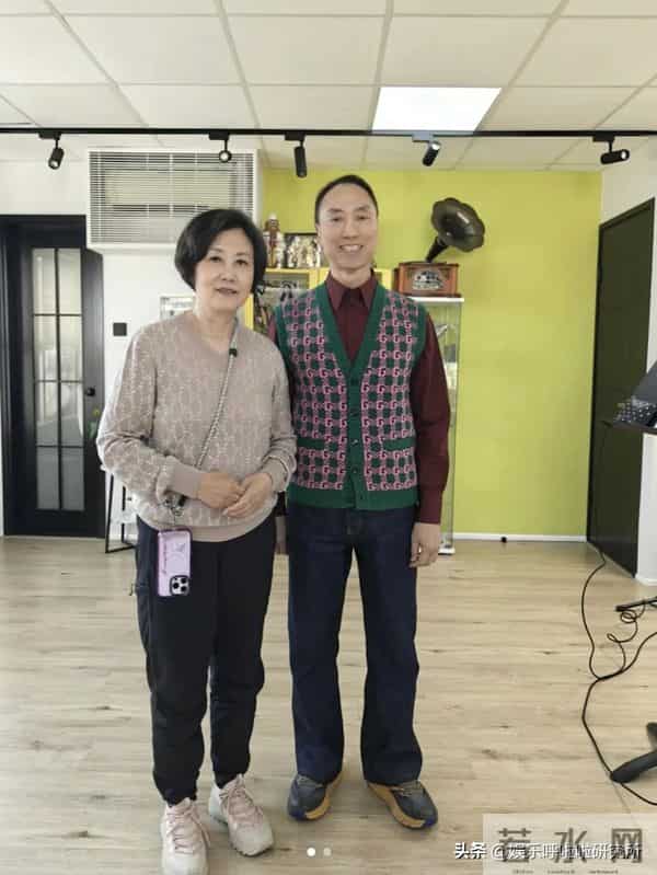 20岁炎明熹凭音乐剧圈粉富商,邬友正自资开唱指定要她当嘉宾