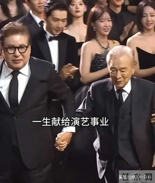 91岁李顺载去世 去年因身体原因减少工作 最后一次公开活动需人搀扶