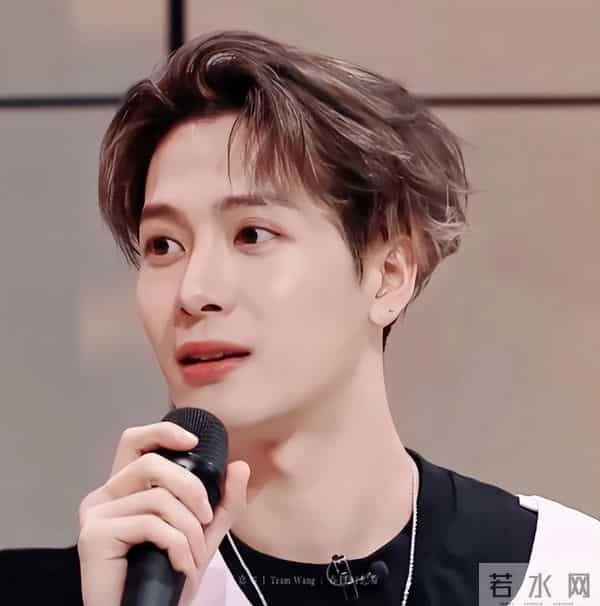 再多钱有什么用?31岁王嘉尔的现状,给所有年轻人提了个醒