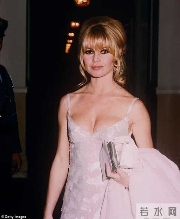 碧姬·芭杜再度入院:91岁法国银幕女神与“假死”风波