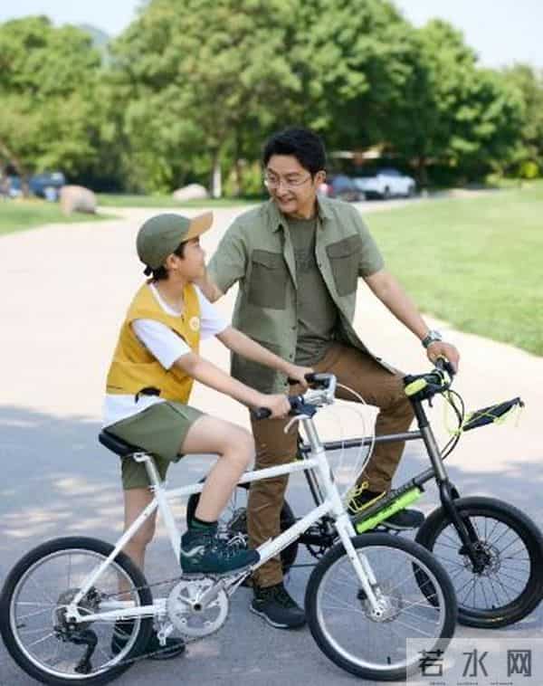 涂松岩做梦也没想到,娶圈外妻子恩爱11年的他,竟在51岁再次翻红