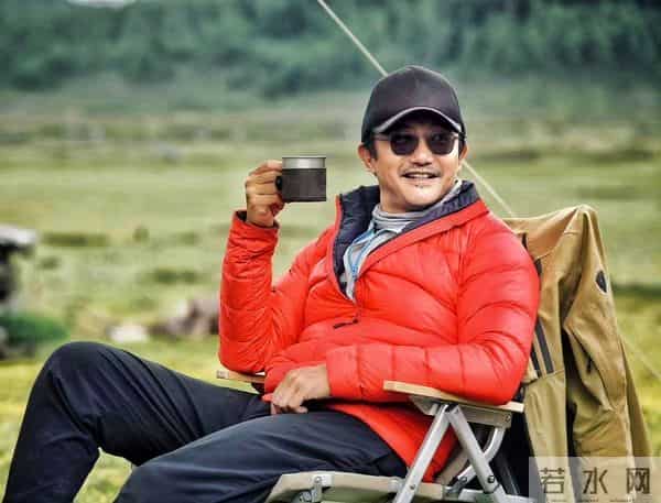 涂松岩做梦也没想到,娶圈外妻子恩爱11年的他,竟在51岁再次翻红