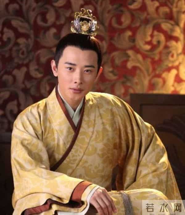 “婚变传闻”反转!一次葬礼打破争议,罗晋唐嫣走上了另一条路