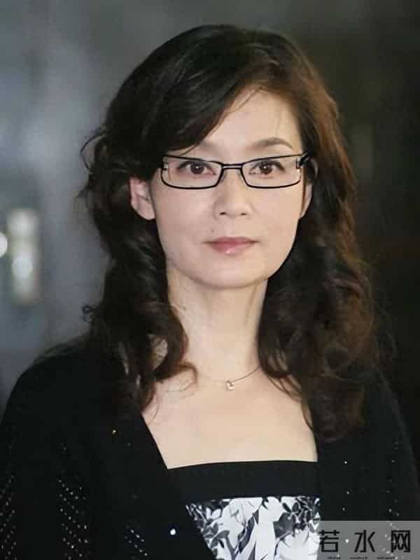 13次夺影后，一生无儿无女，68岁却公开“表白”前夫：她太敢了