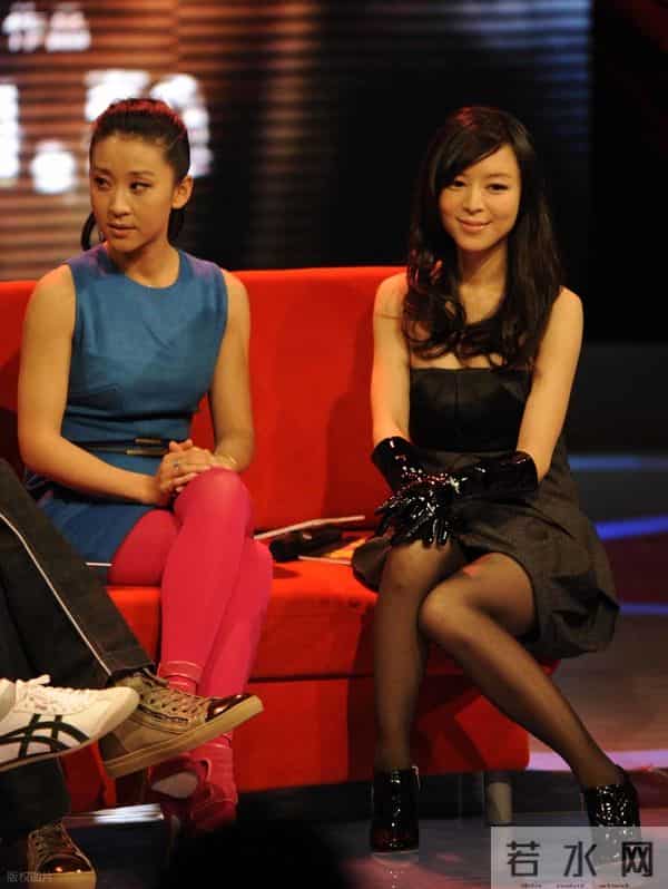 女神张静初黑丝高跟出席活动旧照