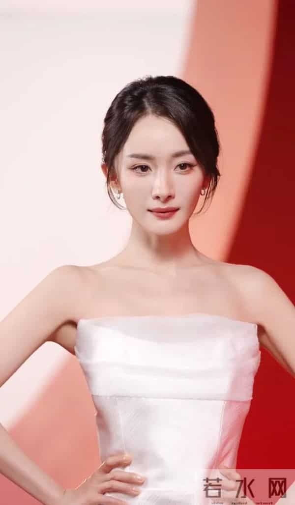 杨幂体态确实太好了!这腰臀比是真实存在的?