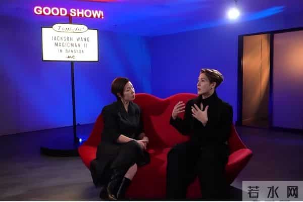 王嘉尔自爆曾烂醉睡街 为职业需求做医美整骨：艺人太不容易了！