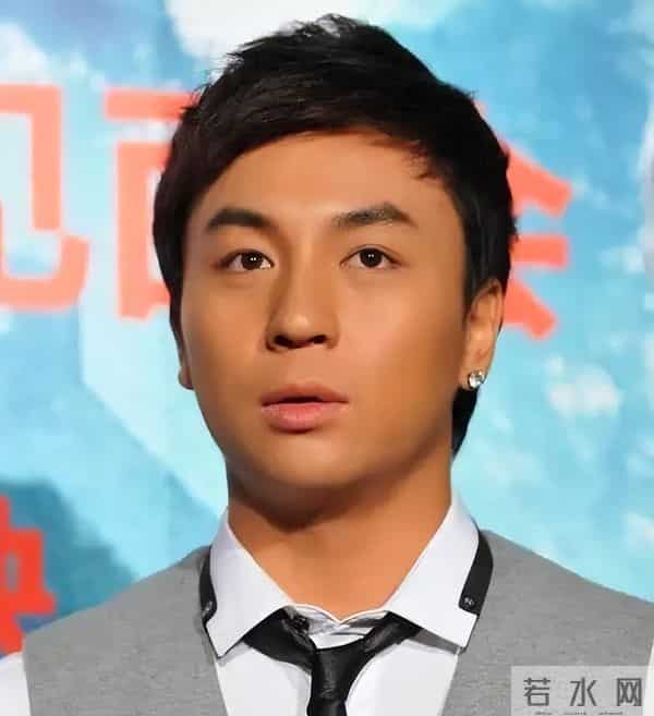 身家亿万亲爹吸血多年,现37岁无人问津的释小龙,究竟做错了啥?