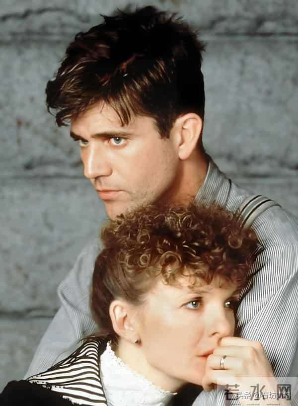 4.25亿美元离婚分手费!背叛前妻仍为他辩护,堕落断送巨星事业