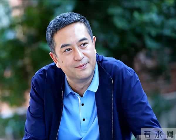 与王海燕离婚传闻真相大白1年,55岁张嘉益近况曝出,一点不意外