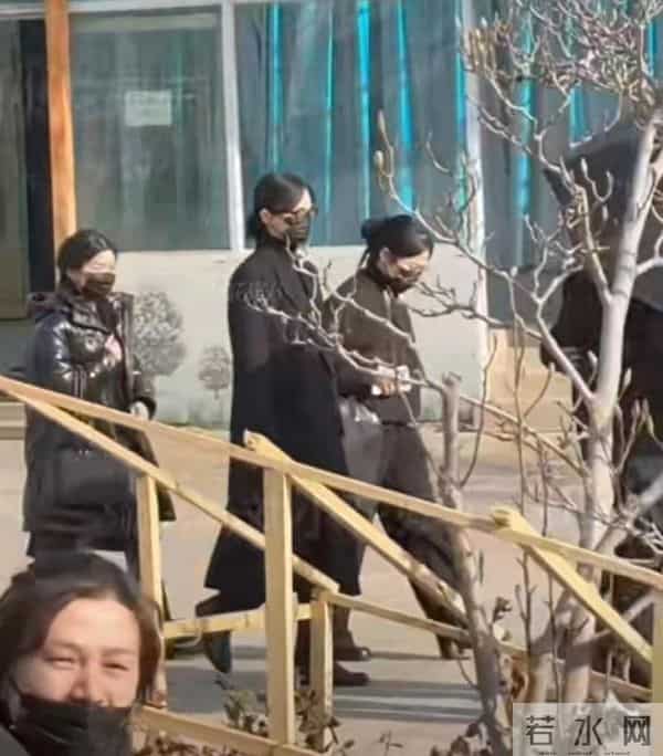 罗晋也没想到,在葬礼上忙前忙后的傅程鹏,还是被骂惨了!