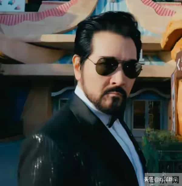 一步踏错远走英国,独居20年吃速冻饺子,64岁费翔终究熬不住崩溃