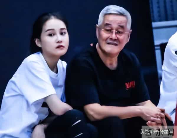 钱再多有什么用?赵本山近况曝光令人吃惊,给老年人敲响"警钟"