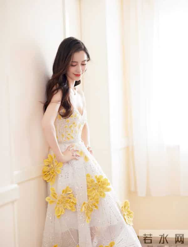 杨颖 低胸裙