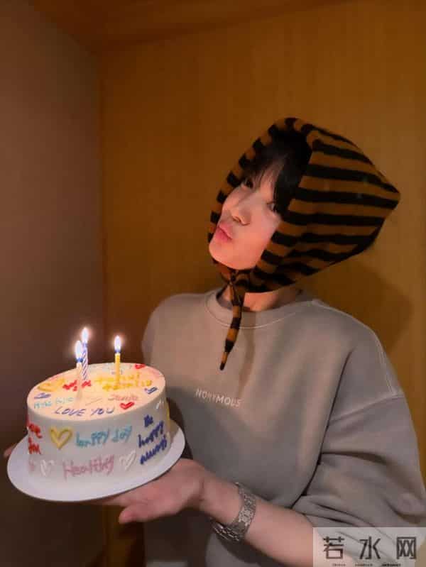 为什么全网都模仿不了宋慧乔?42岁生日宴细节曝光,答案藏不住了