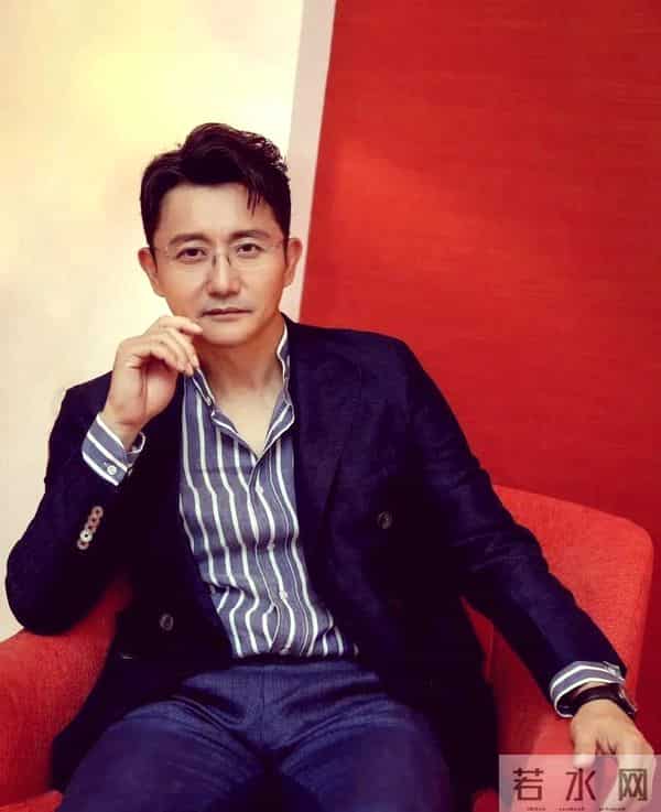 涂松岩做梦也没想到,娶圈外妻子恩爱11年的他,竟在51岁再次翻红