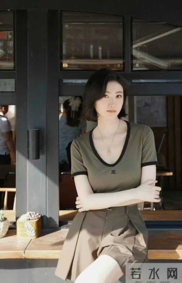 景甜诱人的身材,大甜甜