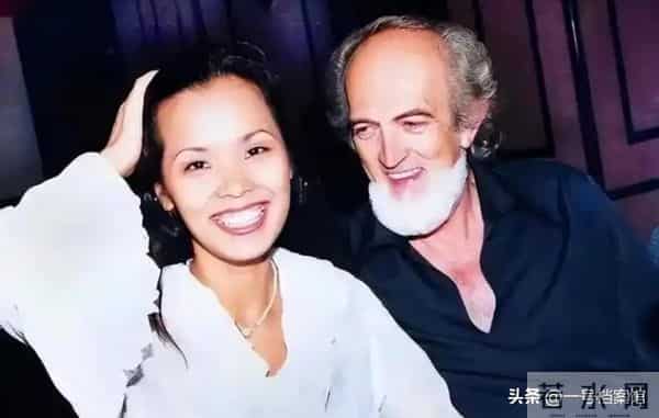 62岁韦唯近况曝光,脊柱断裂已恢复,前夫已死,过上另一种生活