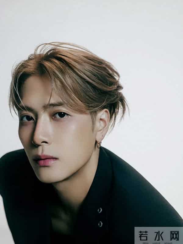 再多钱有什么用?31岁王嘉尔的现状,给所有年轻人提了个醒