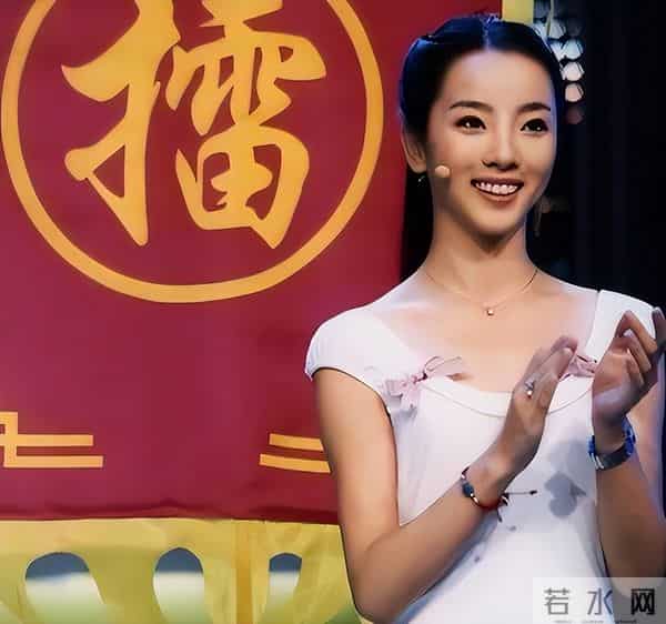 落地的凤凰不如鸡？看离开央视为钱奔波的李思思，真叫康辉说对了