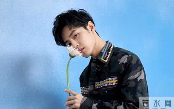 央视亲自发文,高调官宣33岁肖战喜讯,全网恭喜,终于等到这一天