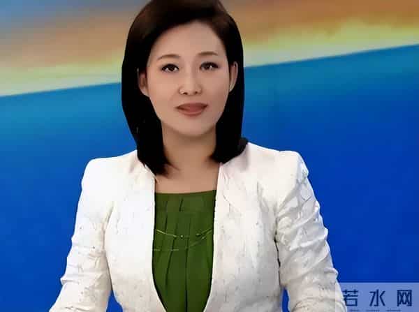 央视主持郑丽:这辈子最正确的决定,就是嫁给普通丈夫,生下孩子