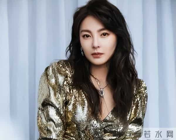 张雨绮“敢爱敢恨”,从浪姐舞台到婚姻迷局,一次物业费扯出真相