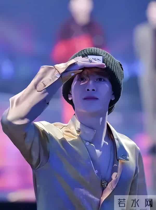 再多钱有什么用?31岁王嘉尔的现状,给所有年轻人提了个醒