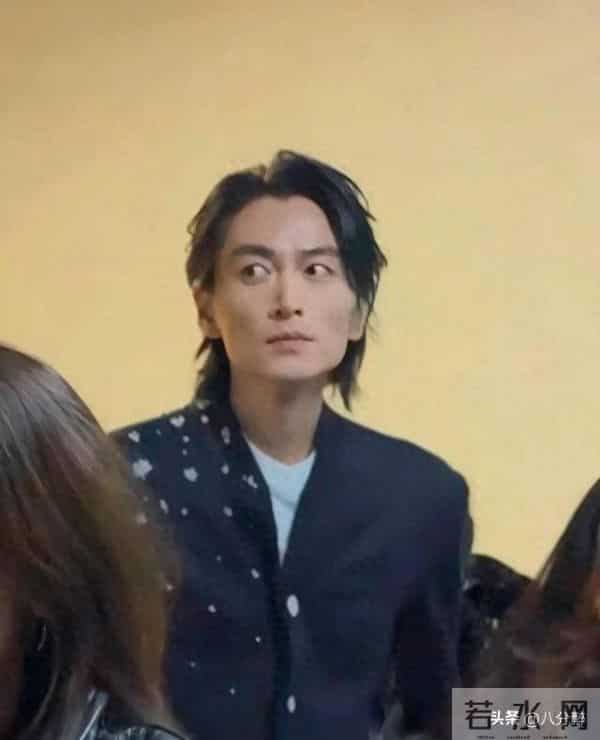 陈晓瘦脱相惊呆网友!离婚后眼里仍无光,状态惨输前妻陈妍希