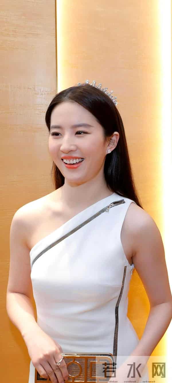 刘亦菲真是圆润肥美