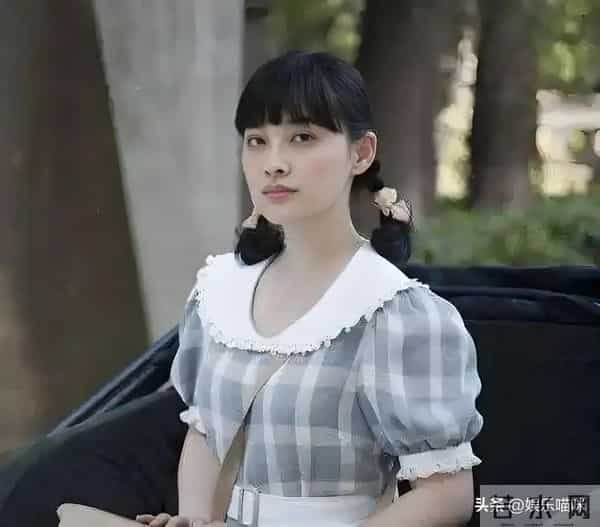 与丈夫一见钟情，结婚1年生个“明星”女儿，原来她才是人生赢家