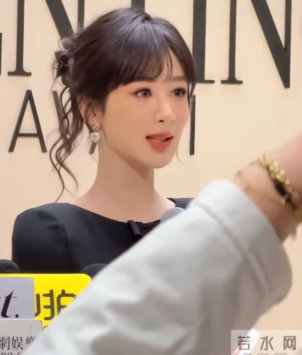 《家业》主演同框：杨紫天鹅颈，韩东君脖短脸圆，卷毛被嘲像大妈