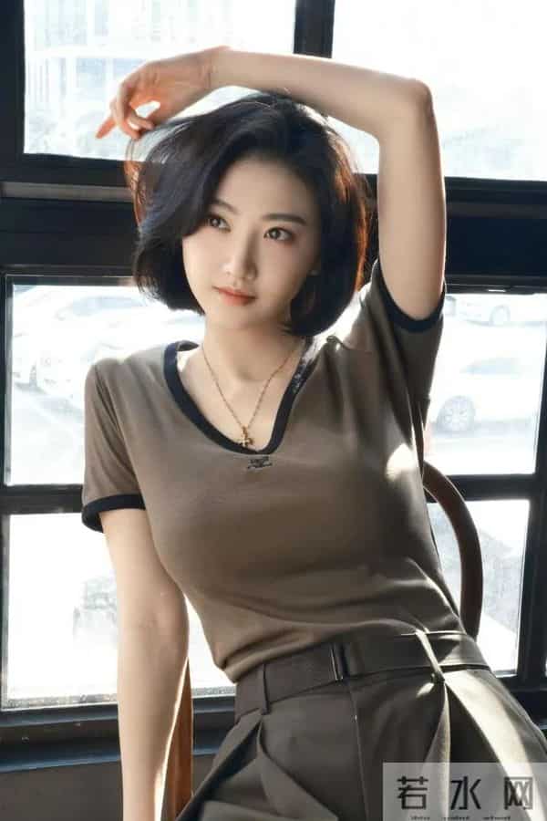 景甜诱人的身材,大甜甜