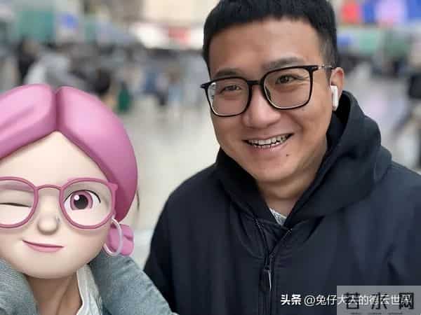 德云社赵芸一车站偶遇,夸党霄咏,评论区火爆,德云一姐实至名归