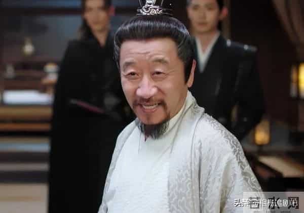 原来他们是父子！《凤凰台上》的他演了30年配角，父亲是知名演员