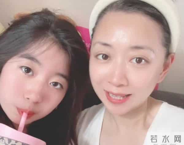 上海知名女主持杨永清近况！41岁白发丛生，女儿和她共用一张脸