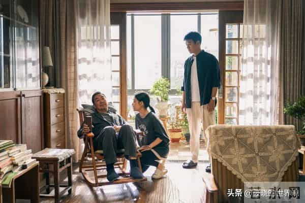 再多钱也没用？70岁张国立身家过亿，却还是要为43岁儿子操碎了心