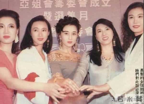 利智算不算顶级大美人？看看她和关之琳、翁虹的合照就有答案了