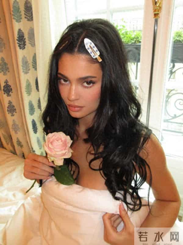 Kylie Jenner新图赏析来啦