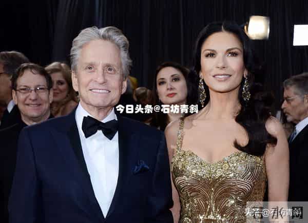 4.25亿美元离婚分手费!背叛前妻仍为他辩护,堕落断送巨星事业