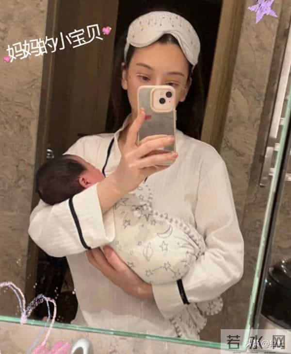 方媛三胎终于出月子,刻意晒全身live动图,这身材是真实存在的?