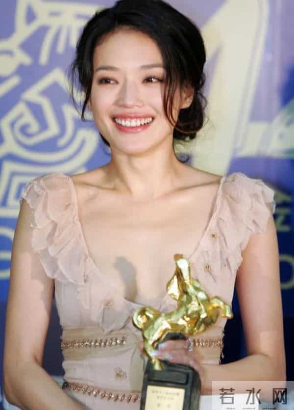 狐狸尾巴藏不住?冯德伦舒淇回应生育问题,丁克的真相太"现实"