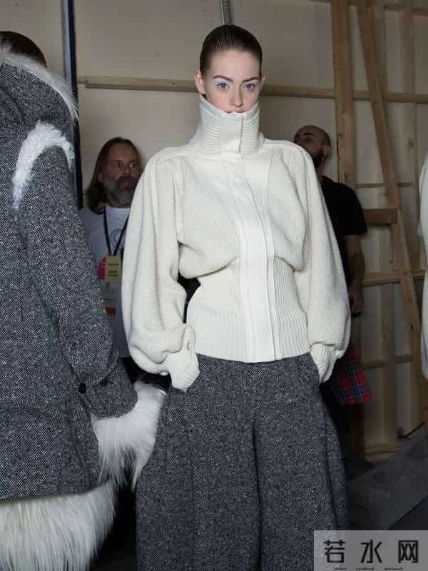 老钱风全面升级!“高净值穿搭”才是今秋顶流