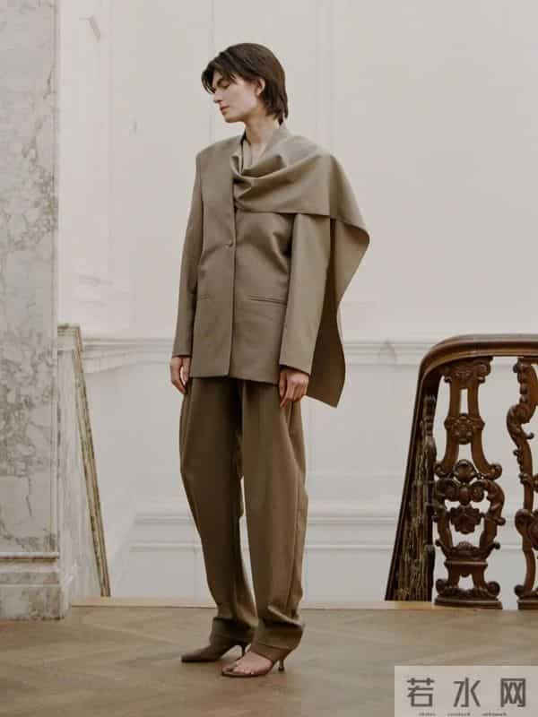 老钱风全面升级!“高净值穿搭”才是今秋顶流