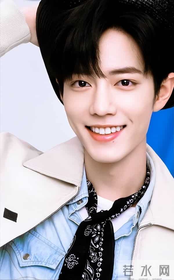 央视亲自发文,高调官宣33岁肖战喜讯,全网恭喜,终于等到这一天