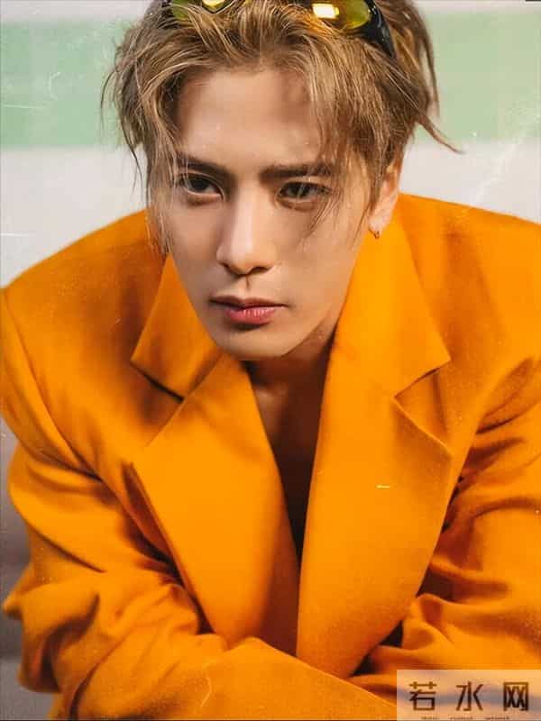 钱再多有什么用?31岁王嘉尔的现状,给所有男明星提了个醒