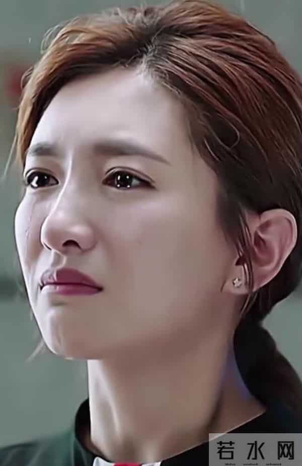 印象变了！39岁江疏影现身活动，离开胡歌的她走上另一条路