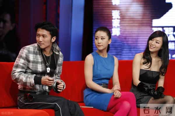 女神张静初黑丝高跟出席活动旧照